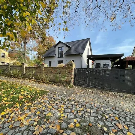 Diegalerie Am Schlosspark Marquardt *