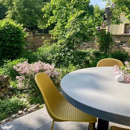 Diegalerie Am Schlosspark Marquardt 펜션 *