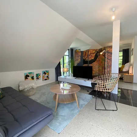 Diegalerie Am Schlosspark Marquardt 포츠담