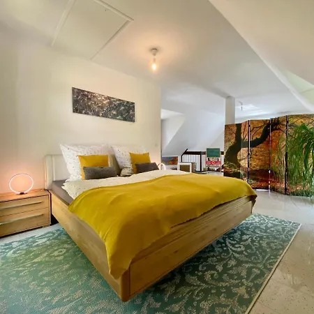 Diegalerie Am Schlosspark Marquardt * 포츠담