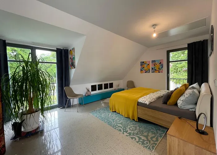 Diegalerie Am Schlosspark Marquardt 度假居 *